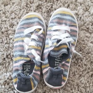Girls striped shoes